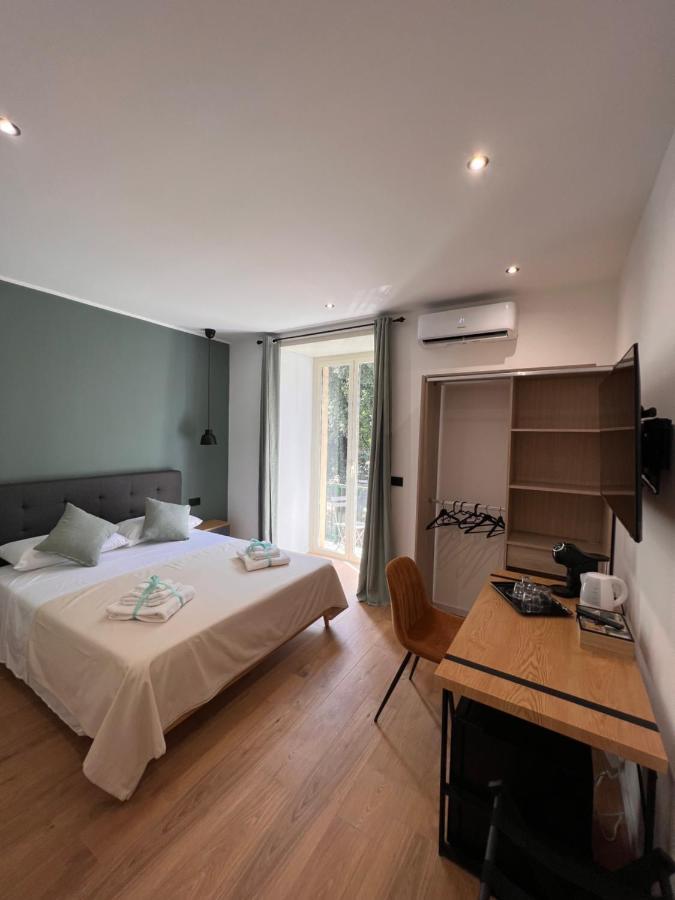 Relais Cavour Napoli Hotell Exteriör bild