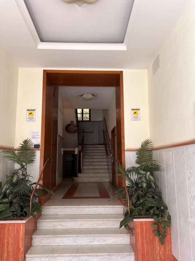 Relais Cavour Napoli Hotell Exteriör bild